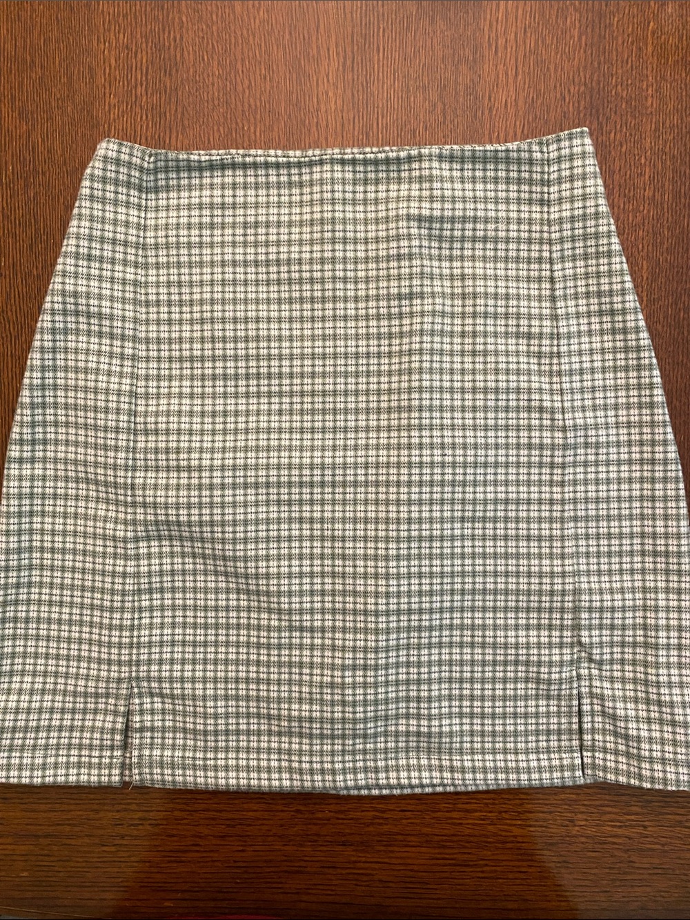 Brandy Melville Black and White Mini Houndstooth Skirt